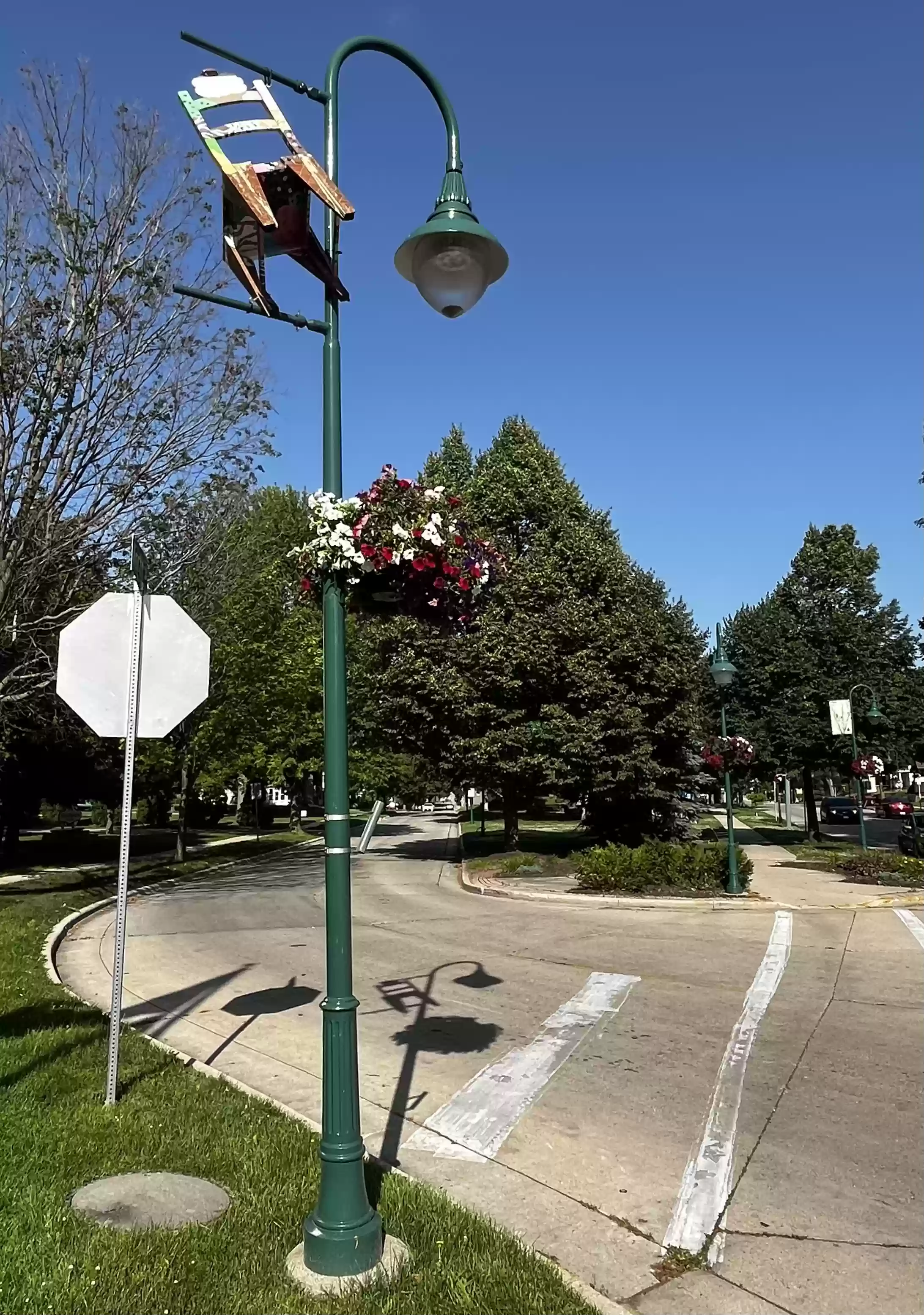 Lamp Post 8 with street in background